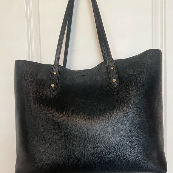 EUC no callouts! Coach Black Leather Tote Bag 11”x13” tote - Picture 3 of 11